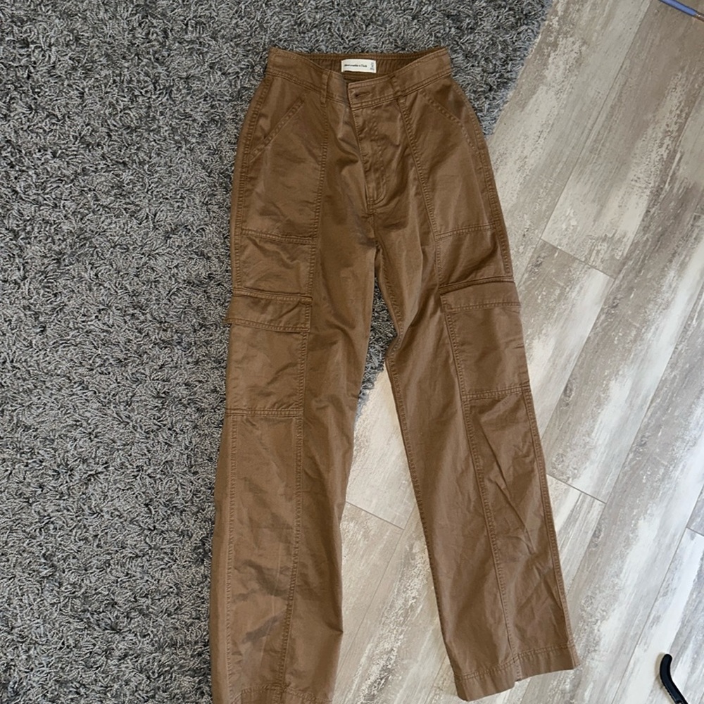 Abercrombie cargo